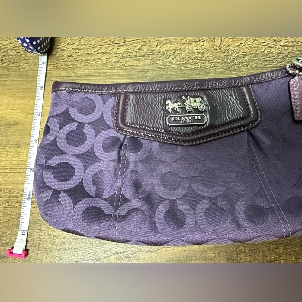 Coach Madison Signature Op Art Deep Purple Large Wristlet. - Picture 5 of 5